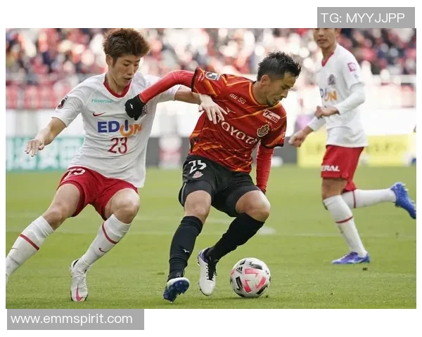名古屋鲸八与博太阳神的激烈对决揭示足球战术新趋势