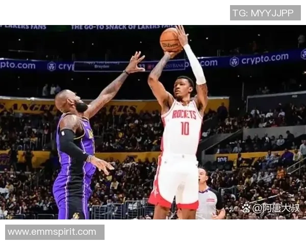 10月21日火箭对湖人精彩比赛录像回顾及精彩瞬间分析